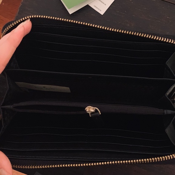 *NEW* KATE SPADE ACCORDION WALLET BLACK - Picture 3 of 6